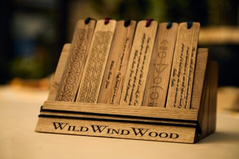 Marque-page noeud celtique en bois de chêne naturel fait main - Fabriqué en Irlande – Image 8